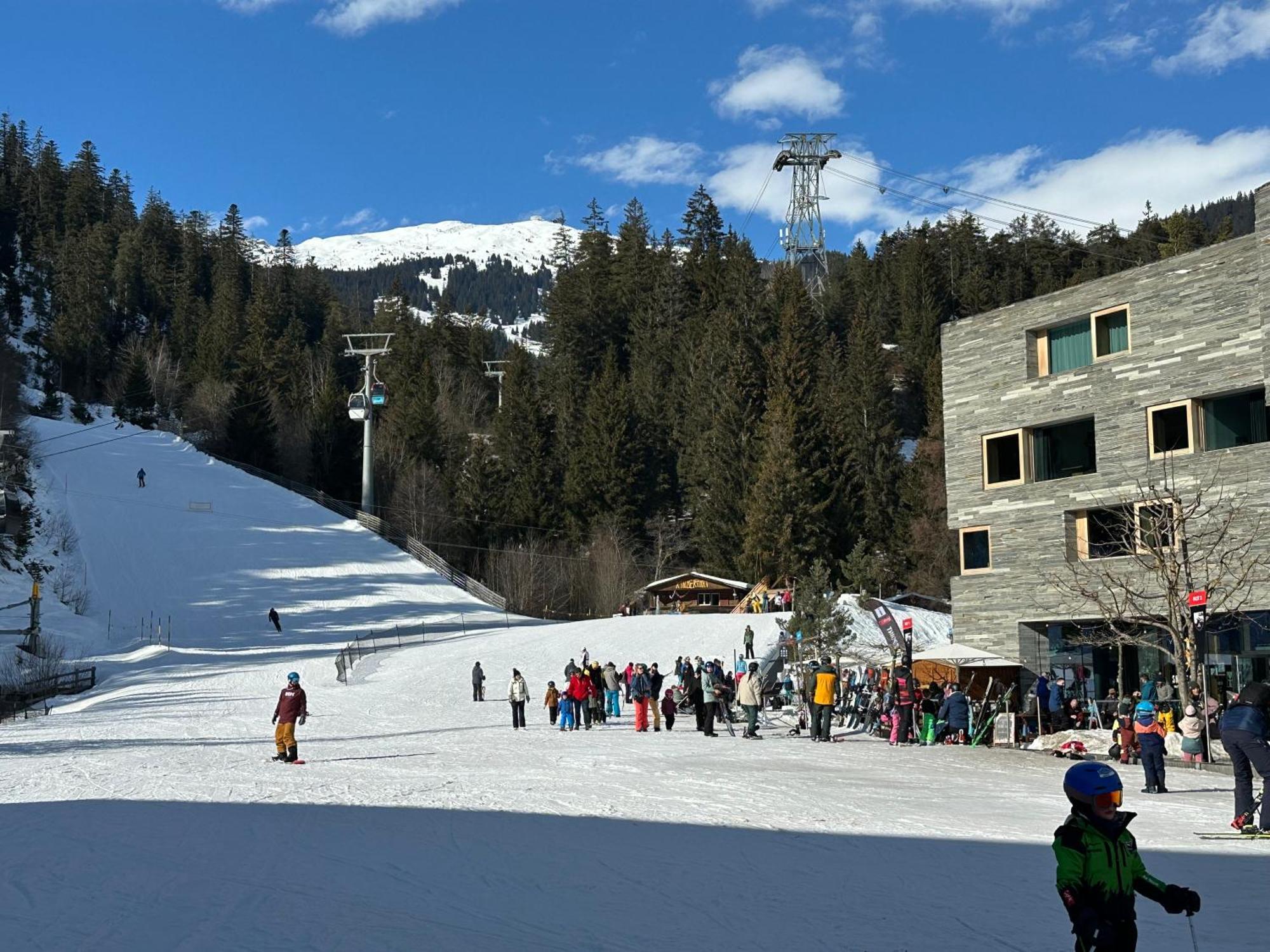 Apartment In-ski Out *
